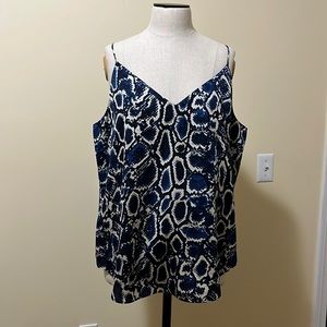 NWT woman’s size Large tank- Express